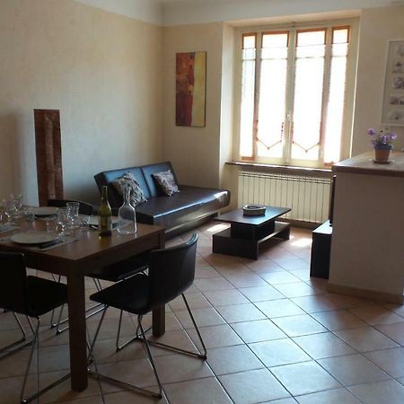 spacieux logement face à la Cité Médievale Carcassonne Extérieur photo