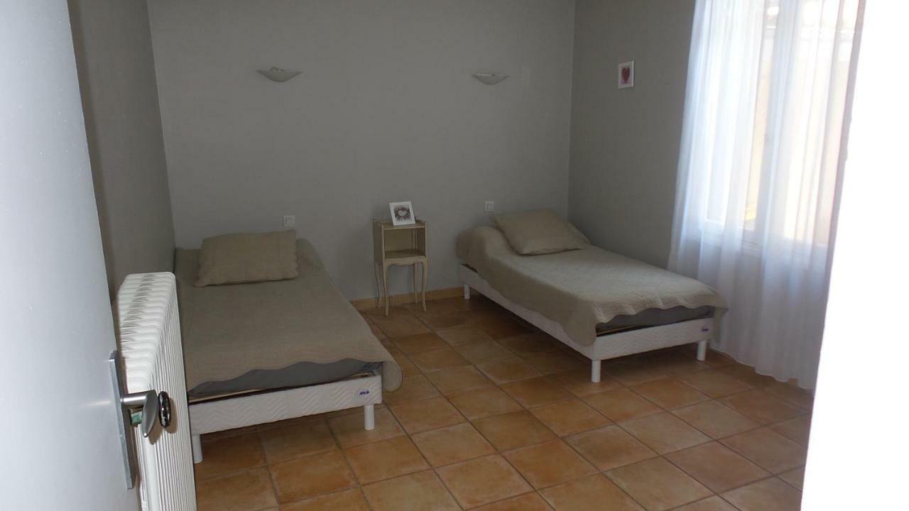 spacieux logement face à la Cité Médievale Carcassonne Extérieur photo
